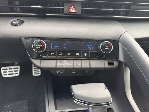 New 2025 Hyundai Elantra Sport image 25