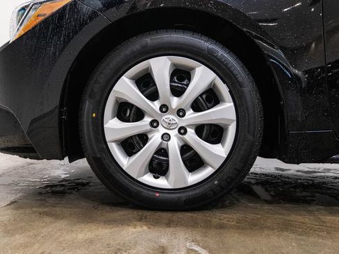 Used 2024 Toyota Corolla LE FWD image 11