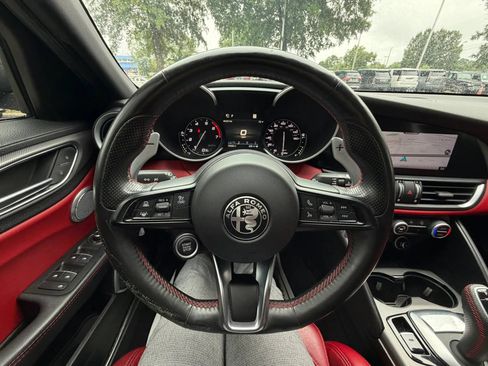 Used 2020 Alfa Romeo Giulia Ti Sport RWD image 21