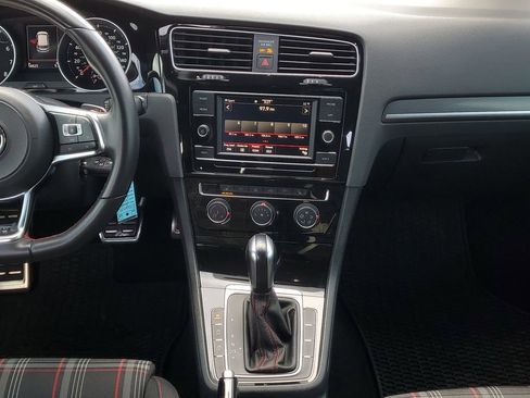 Used 2020 Volkswagen GTI S image 22