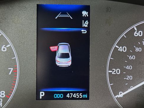 Used 2025 Toyota Corolla LE FWD image 14
