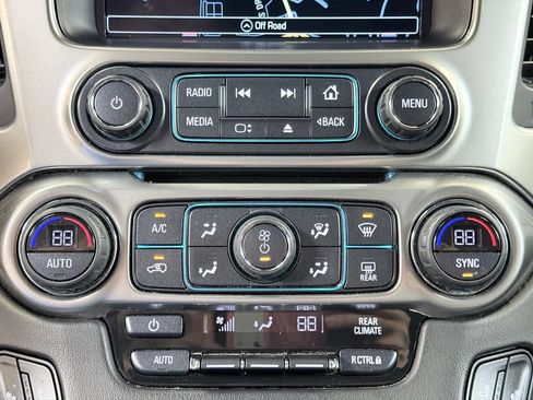 Used 2020 Chevrolet Tahoe LT AWD/4WD image 53