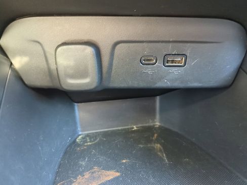 Used 2024 Chevrolet Trax LS w/ LS Convenience Package image 18