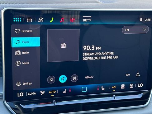 New 2026 Volkswagen Tiguan SE image 16