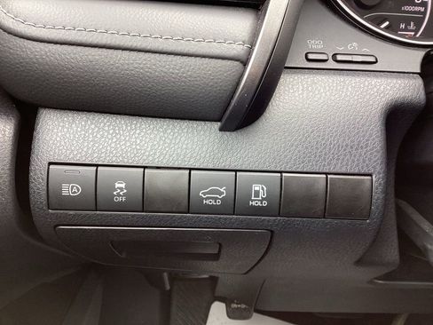 Used 2024 Toyota Camry SE image 20