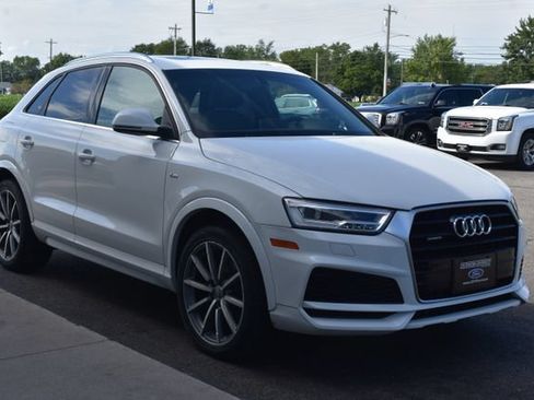 Used 2018 Audi Q3 2.0T Premium Plus w/ Premium Plus Package AWD/4WD image 13