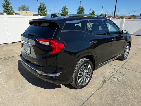 Used 2022 GMC Terrain Denali w/ LPO, Floor Liner Package AWD/4WD image 16