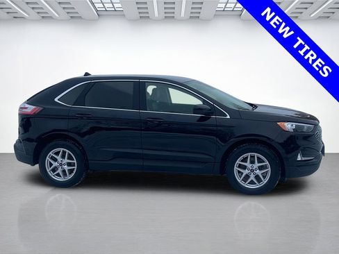 Certified 2024 Ford Edge SEL w/ Convenience Package image 2