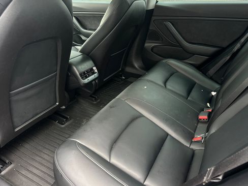 Used 2018 Tesla Model 3 Mid Range image 12