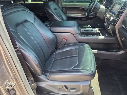 Used 2021 Ford Expedition Limited RWD image 13