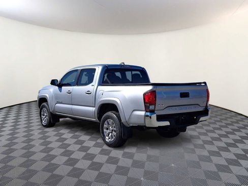 Used 2018 Toyota Tacoma SR5 image 8