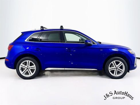 Used 2024 Audi Q5 e Premium Plus w/ Premium Plus Package image 8