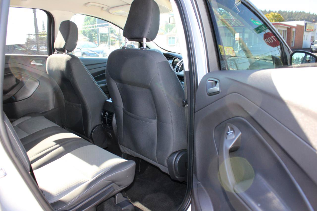 Used 2019 Ford Escape SE FWD image 14
