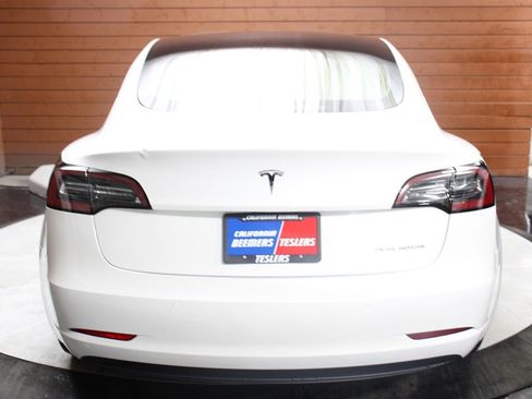Used 2021 Tesla Model 3 Long Range image 12