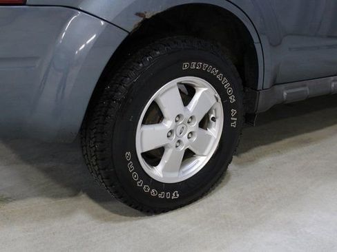 Used 2010 Ford Escape XLT image 23