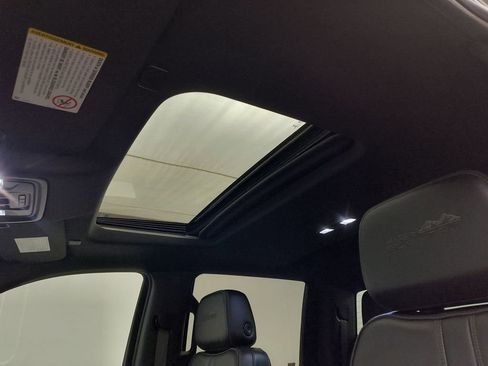 Used 2022 Chevrolet Silverado 3500 High Country w/ Z71 Off-Road Package AWD/4WD image 14