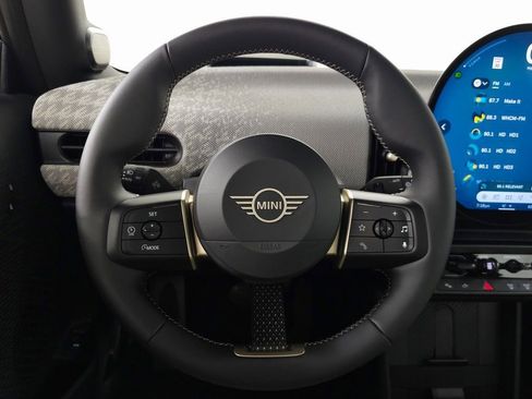 Used 2025 MINI Cooper S image 18