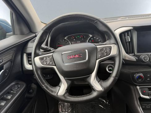 Used 2024 GMC Terrain SLT AWD/4WD image 17