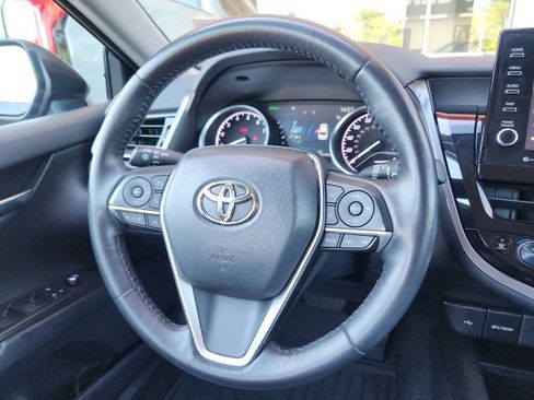 Used 2021 Toyota Camry XLE AWD/4WD image 21