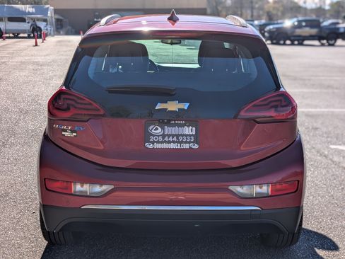 Used 2017 Chevrolet Bolt Premier w/ Driver Confidence II Package image 8