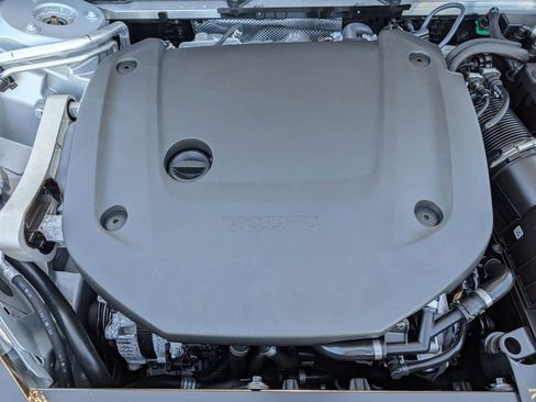 Used 2023 Volvo XC60 B6 Ultimate w/ Climate Package image 49