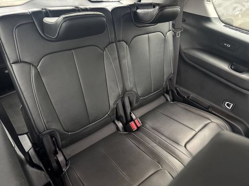 Used 2023 Jeep Grand Cherokee L Limited AWD/4WD image 69