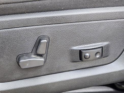 New 2024 RAM 2500 Big Horn w/ Bed Utility Group image 29