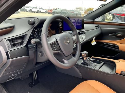 New 2025 Lexus ES 350 image 10