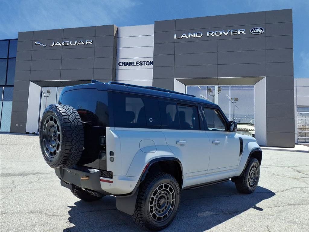 New 2026 Land Rover Defender 110 OCTA AWD/4WD image 5