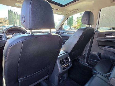 Used 2021 Volkswagen Atlas SE image 27