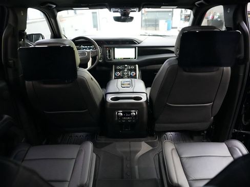 Used 2021 GMC Yukon XL Denali w/ Denali Ultimate Package AWD/4WD image 38