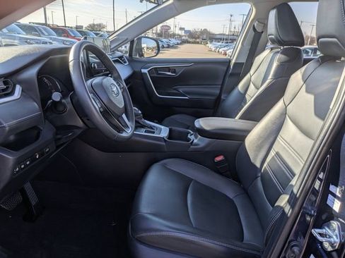 Used 2024 Toyota RAV4 XLE Premium image 26