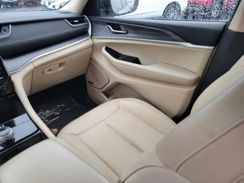 Used 2021 Jeep Grand Cherokee L Limited image 19