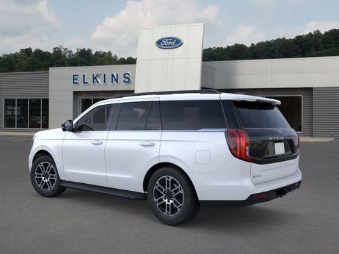 New 2025 Ford Expedition Active image 5