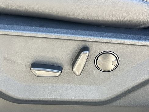 New 2025 Ford F150 Lariat w/ Equipment Group 501A Mid image 24