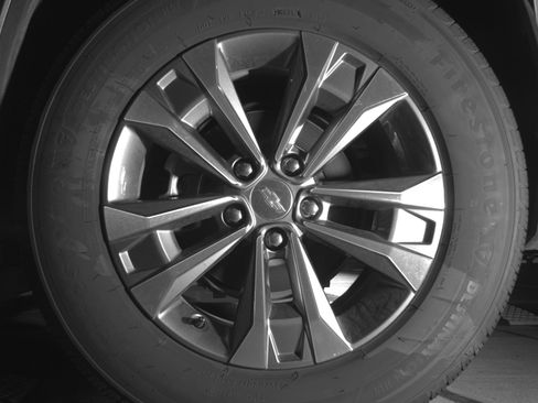 Used 2025 Chevrolet Equinox LT FWD image 14