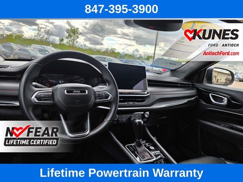 Used 2024 Jeep Compass Trailhawk AWD/4WD image 34
