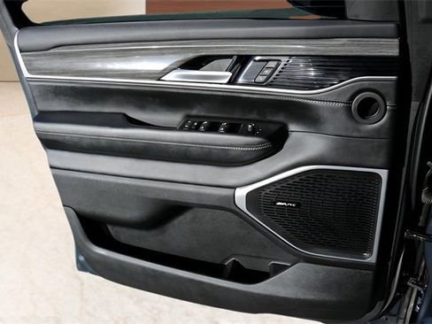 Used 2022 Jeep Wagoneer Series III image 11