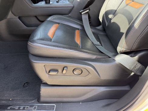 Used 2022 GMC Sierra 1500 AT4 w/ AT4 Premium Package image 29