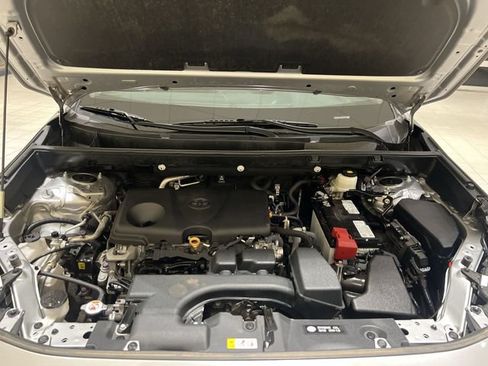 Used 2023 Toyota RAV4 XLE w/ Convenience Package FWD image 27