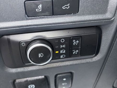 Used 2024 Ford Expedition Limited image 31