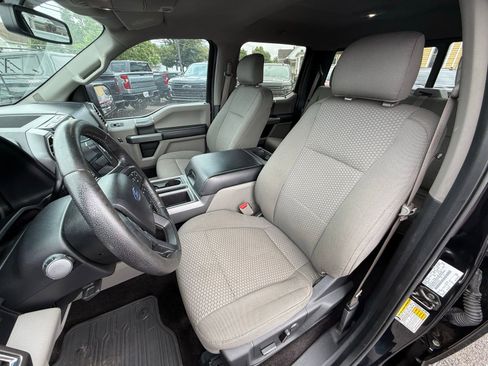 Used 2016 Ford F150 XLT w/ Equipment Group 302A Luxury AWD/4WD image 14