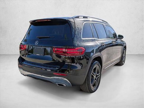 New 2026 Mercedes-Benz GLB 250 image 2