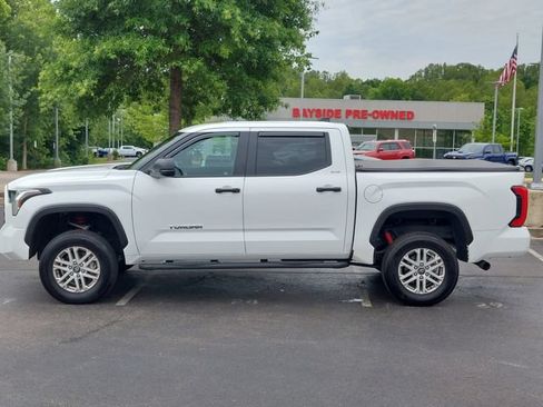 Used 2025 Toyota Tundra SR5 AWD/4WD image 10