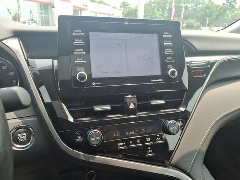 Used 2024 Toyota Camry SE w/ Convenience Package FWD image 17