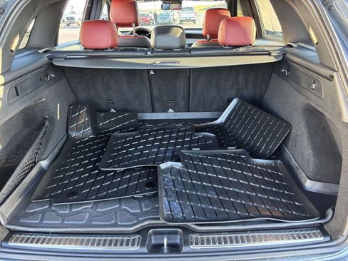 Used 2022 Mercedes-Benz GLC 300 4MATIC image 11