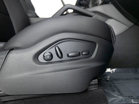 New 2026 Porsche Cayenne image 35