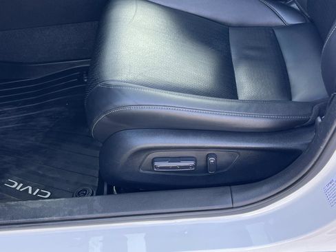 Certified 2024 Honda Civic Sport Touring image 20