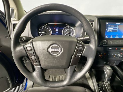 Used 2023 Nissan Frontier SV RWD image 17