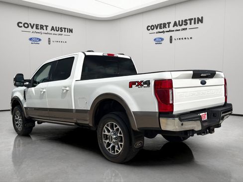 Certified 2022 Ford F350 Lariat AWD/4WD image 3